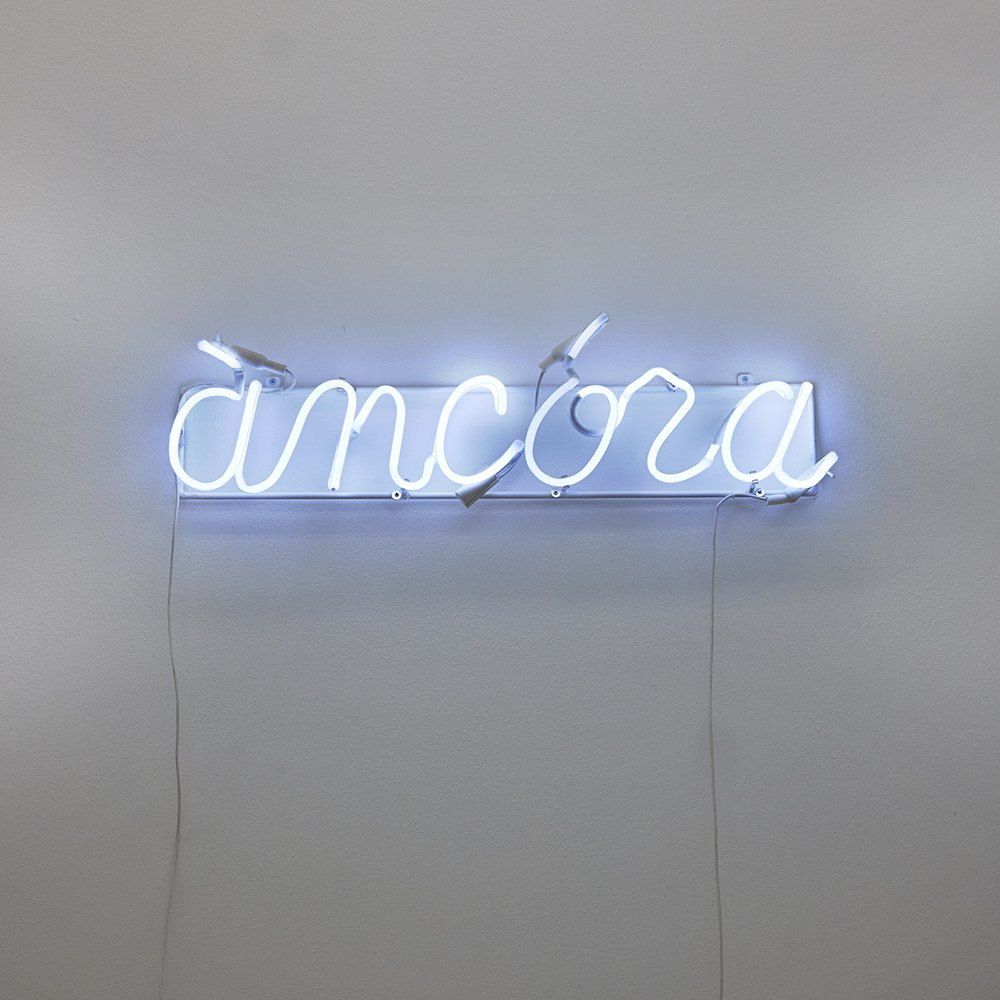 Liliana Moro, àncóra, neon and metal structure, 25 x 80 cm, 2015. Installation view, Liliana Moro, Àncóra, FPAC, Palermo, 2015