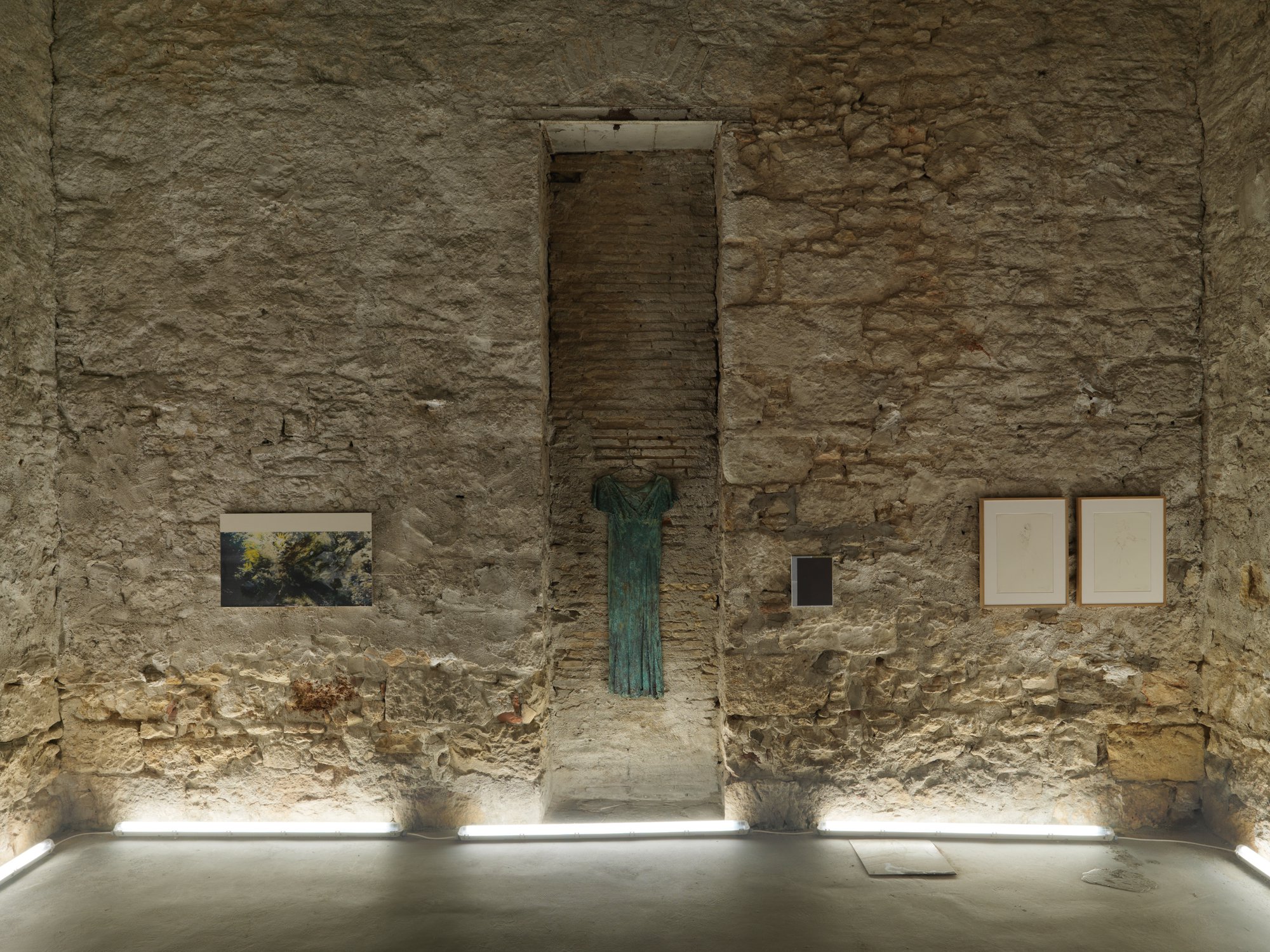 Installation view, Nεοκλασσικό, Rodeo, Piraeus, 2022