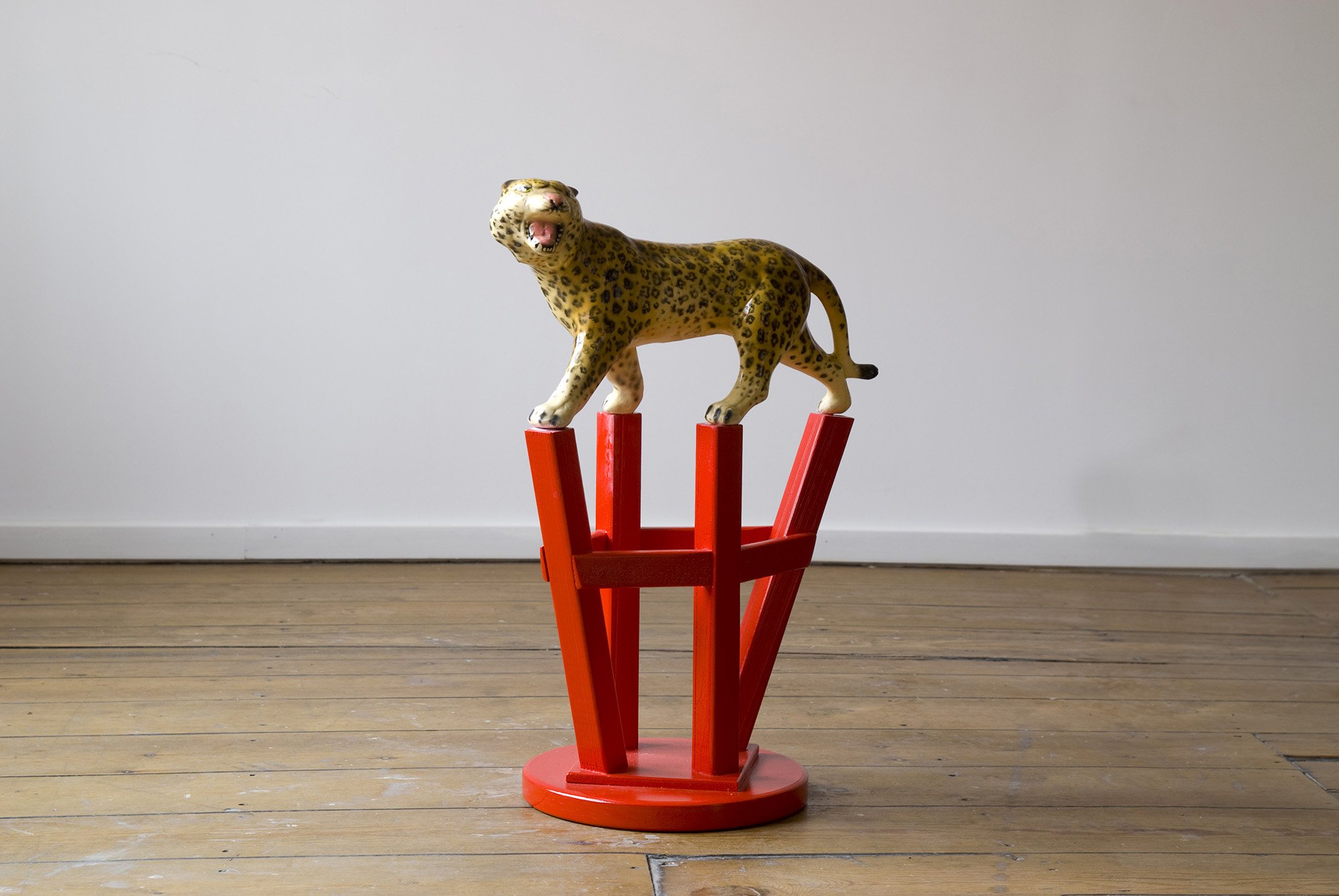 Gülsün Karamustafa, Panther Stool, porcelain panther, wooden stool, 65cm height (25 5/8 in height), 2007. Installation view, Opening, Rodeo, Istanbul, 2009